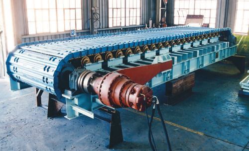APRON CONVEYOR